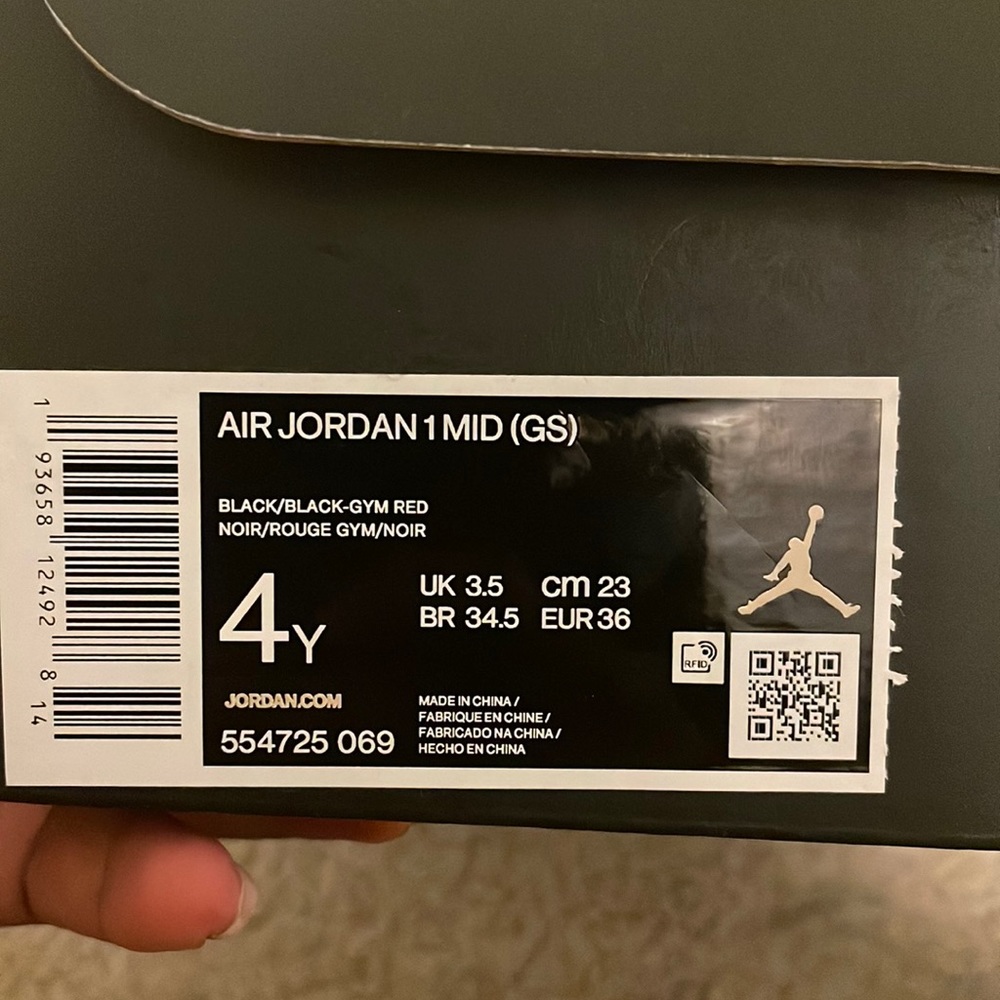 Jordan 1 Mid